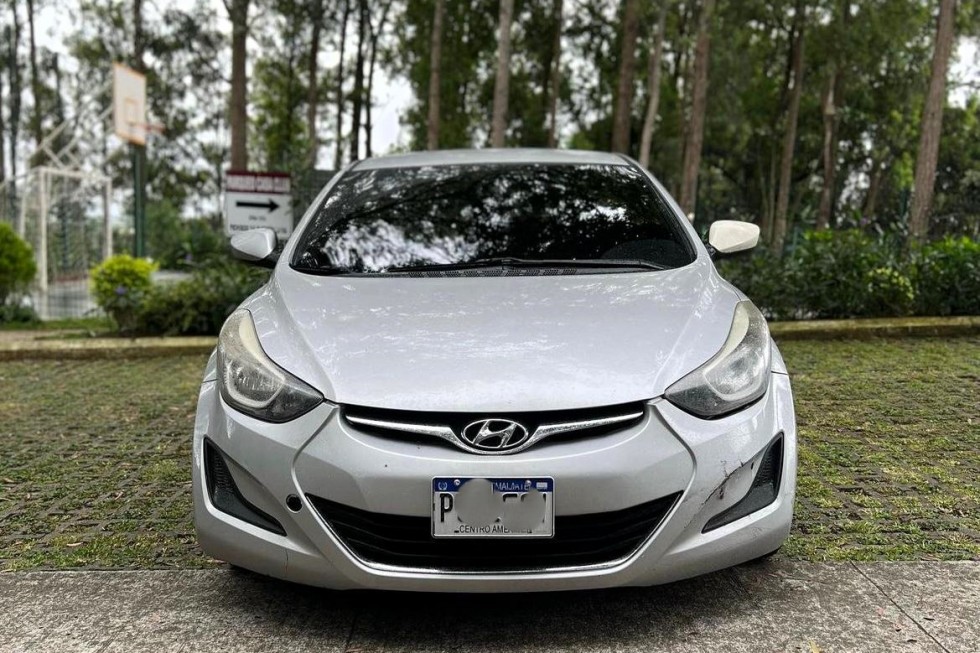 Hyundai Elantra SE 2015 SILVER 2