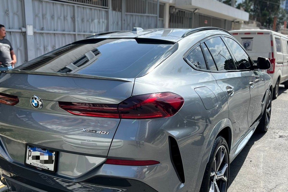 BMW X6 xDrive40i M 2023 AG GREY 6