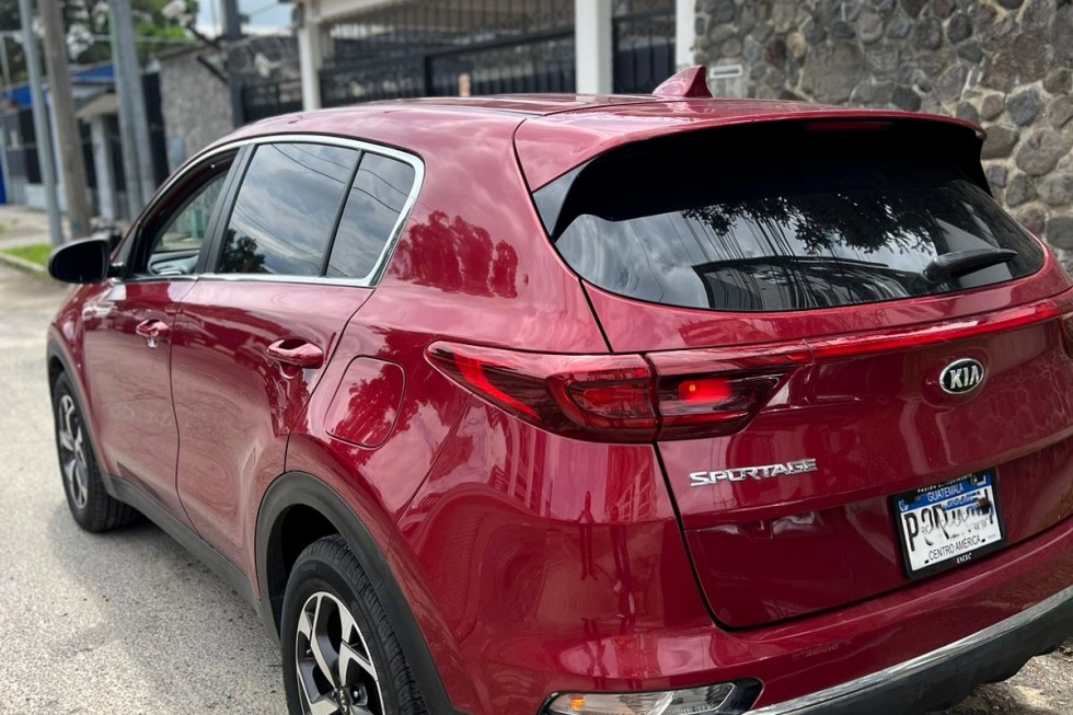 Kia Sportage LX 2020 FWD IMP RED 4