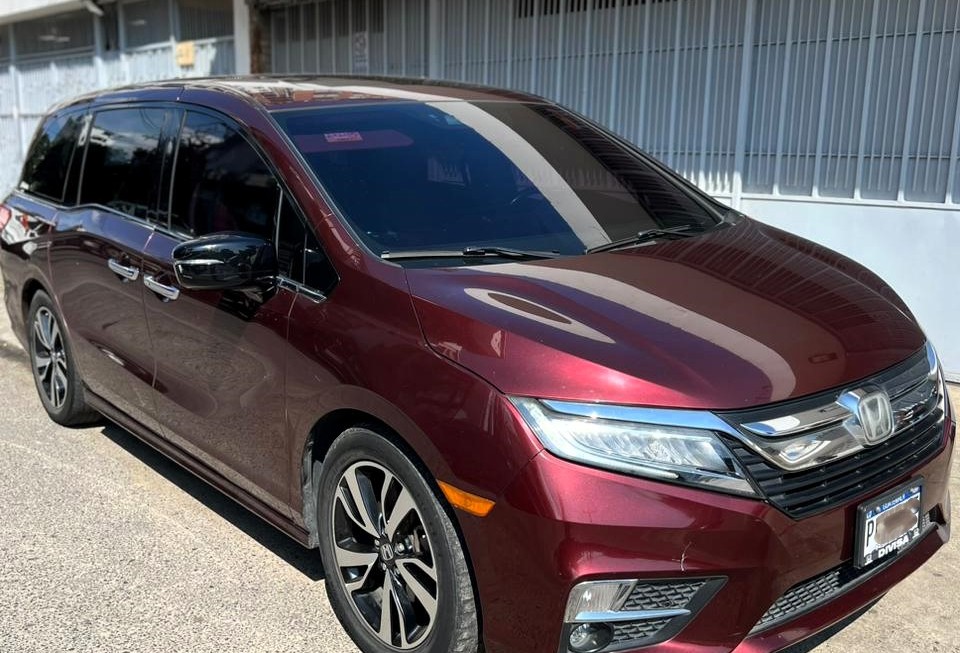 Honda Odyssey Elite 2019 AG RED 1