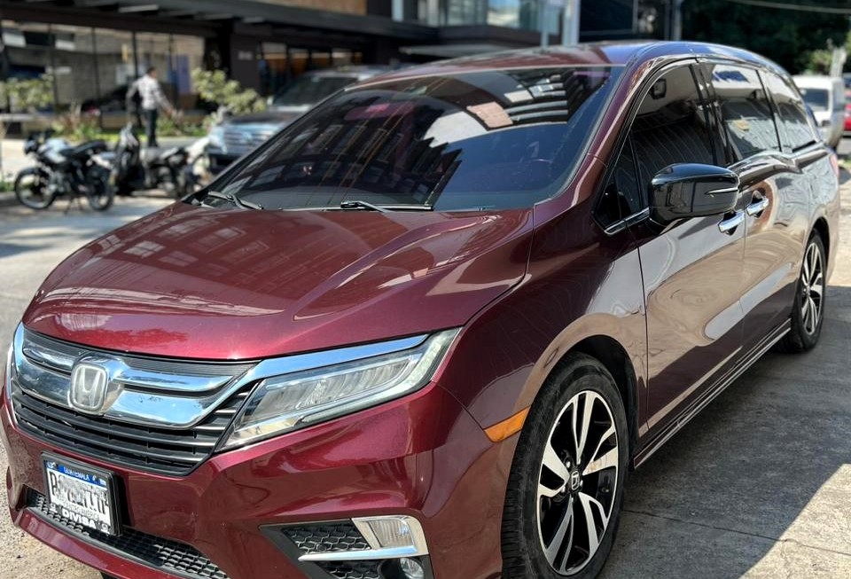 Honda Odyssey Elite 2019 AG RED 3